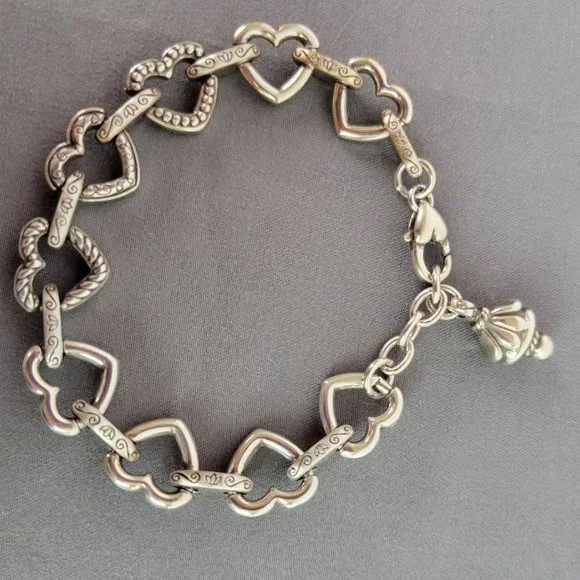 Chunky Silver Tone Linked Hearts Bracelet - Picture 2 of 7